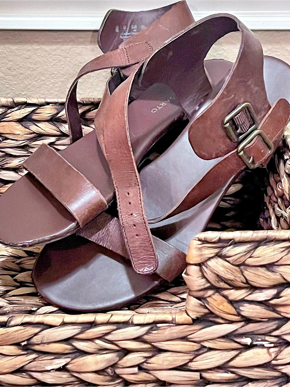 Franco Sarto Globo Leather Gladiator Sandals Brown US 9M